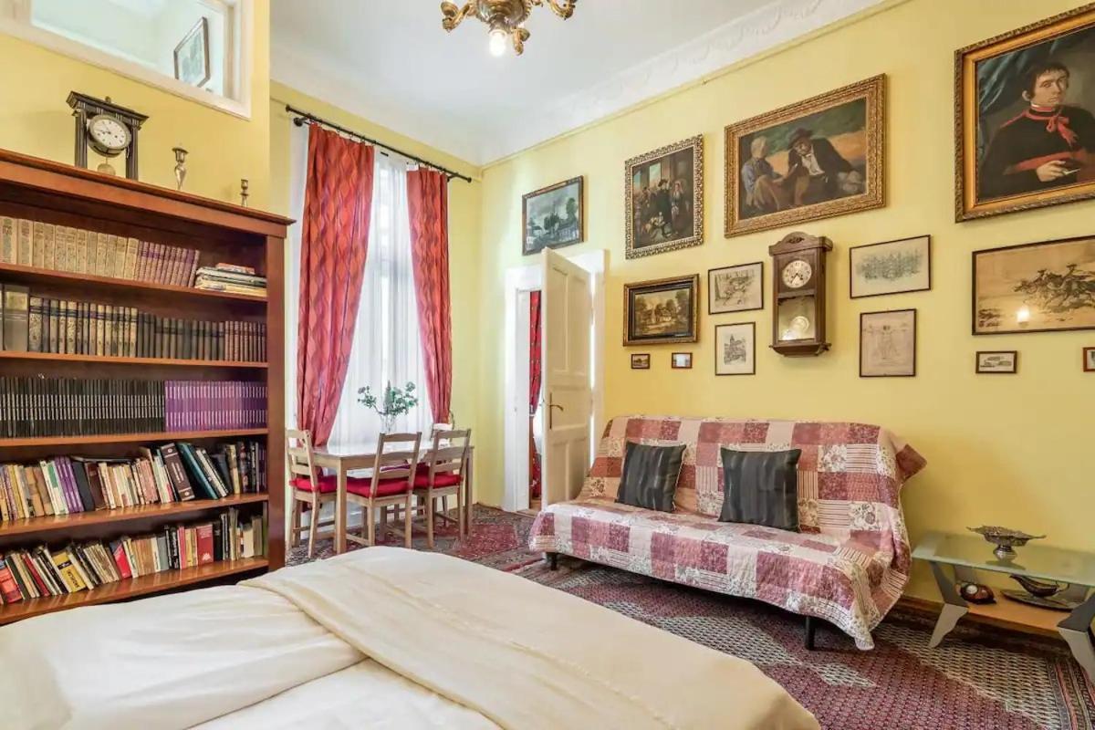 Astoria Apartment